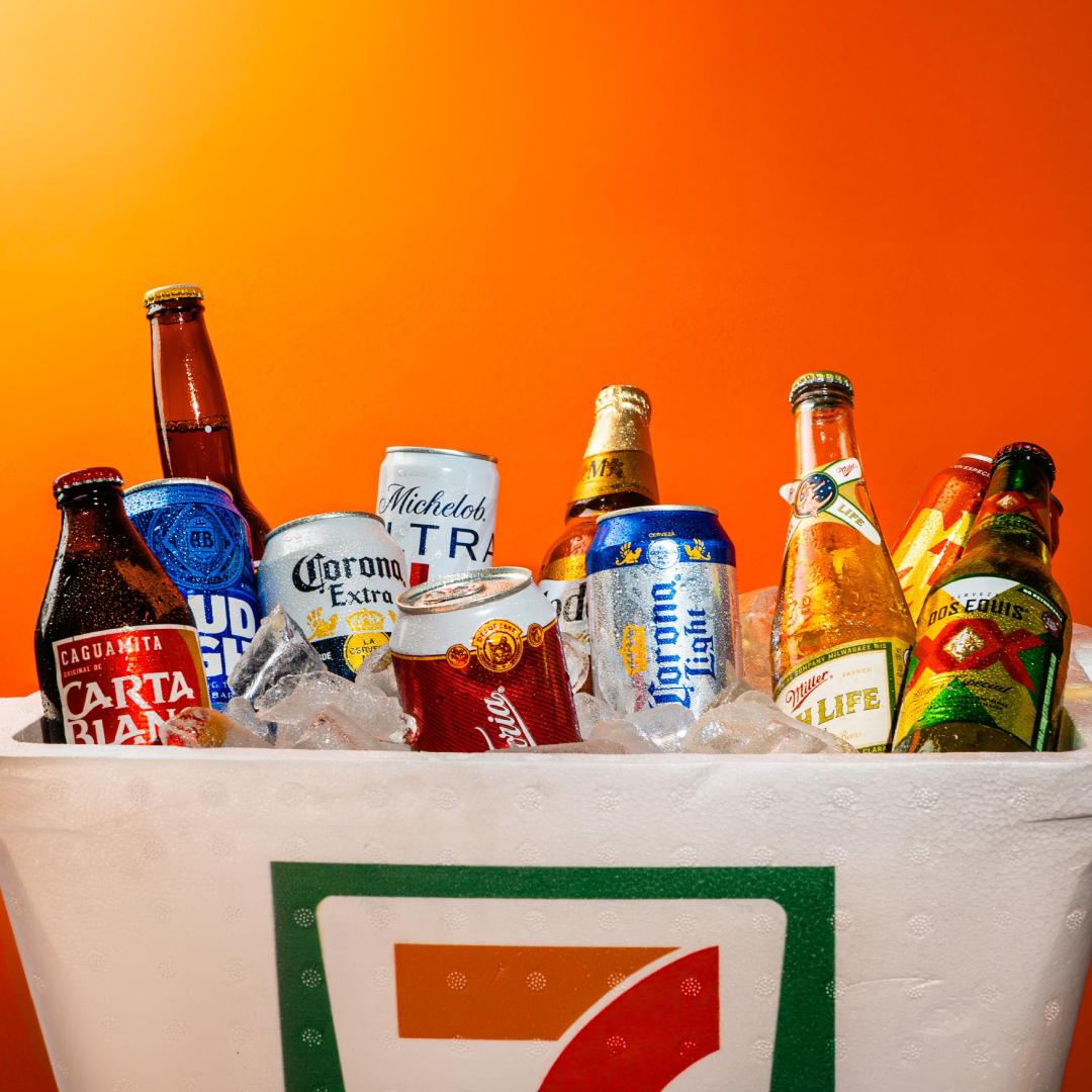 Destapa tus chelas favs.