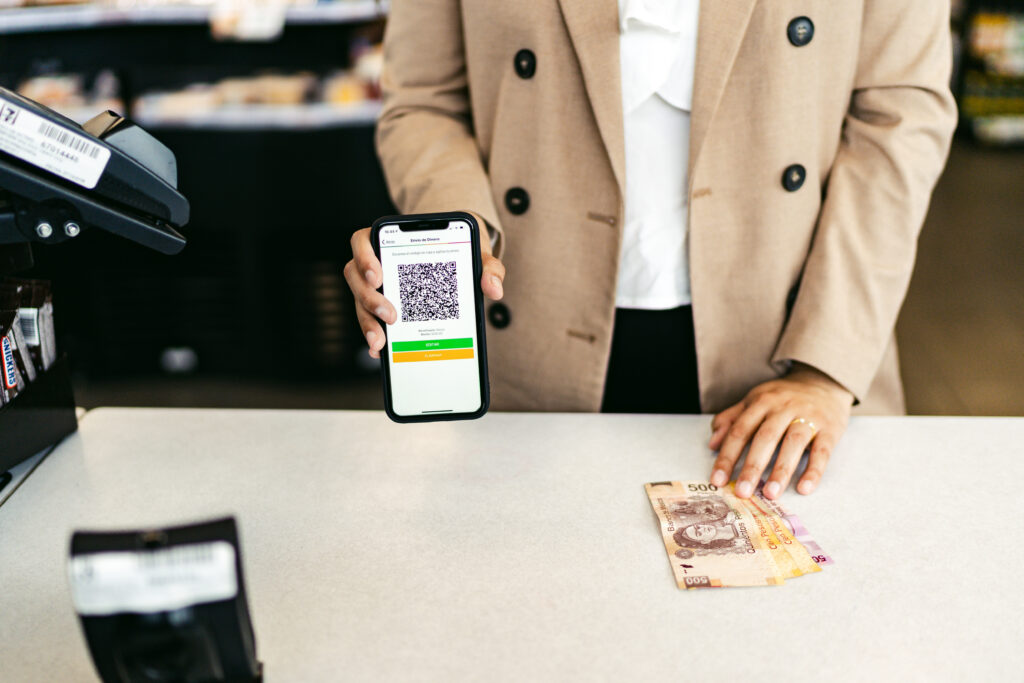 Envía dinero desde tu 7-Eleven preferido para que lo cobre otra persona en cualquier 7-Eleven del país.
¡No necesitas una cuenta de banco!